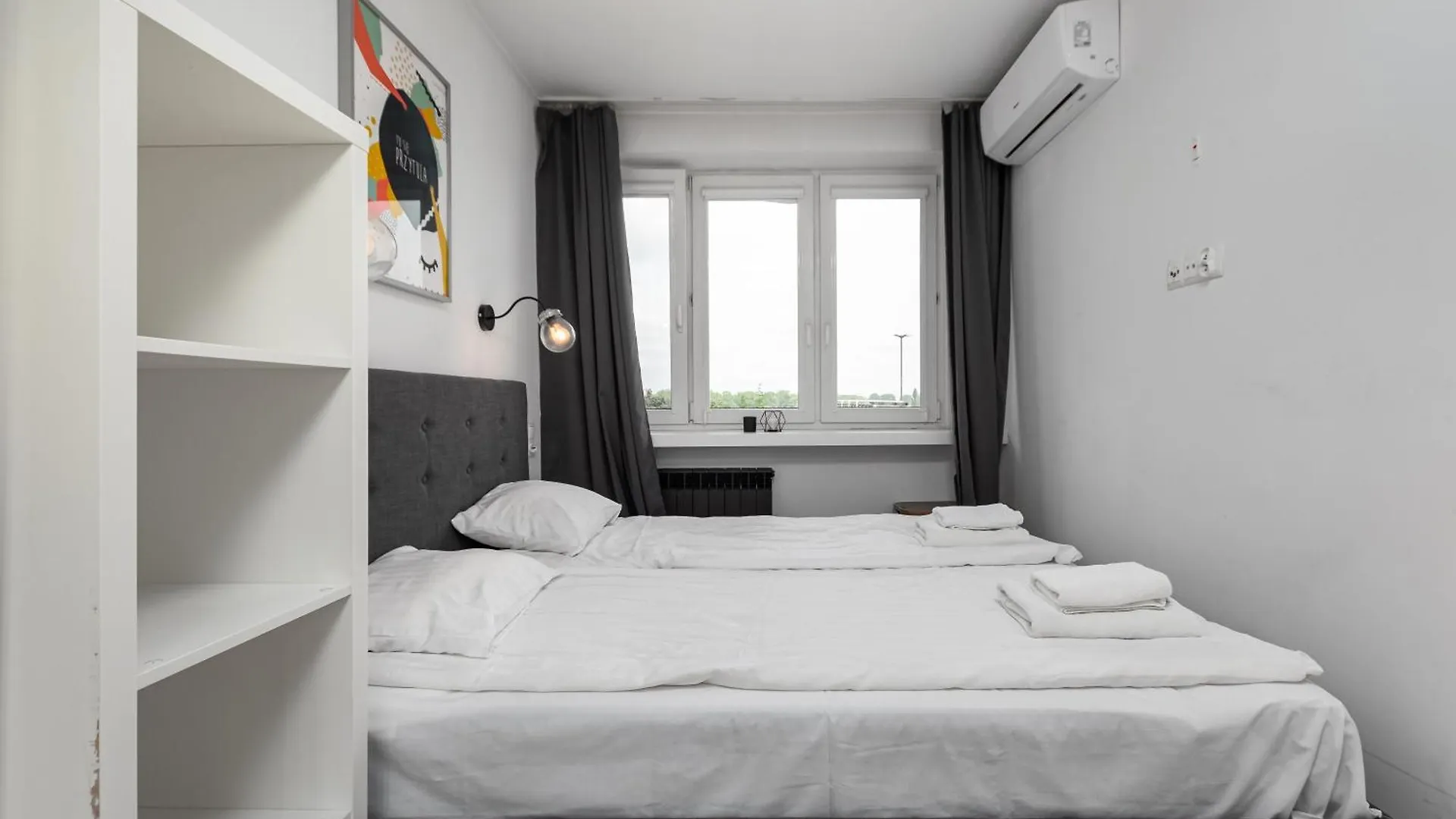 Gornoslaska 1 By Homeprime Warsaw 0*,  Poland